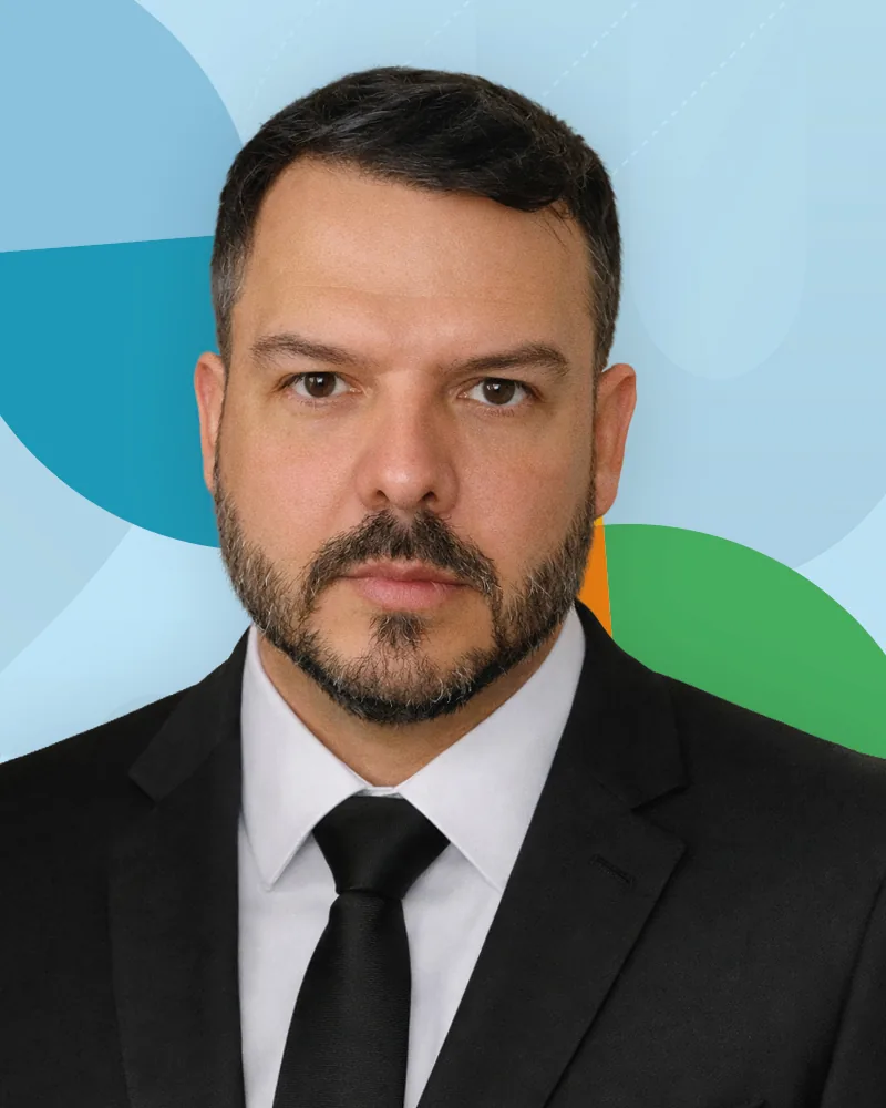Dr. Warren Hidalgo Jara